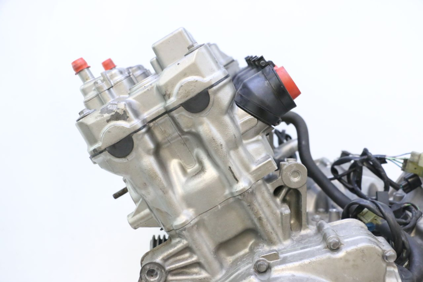 photo de ENGINE HONDA CB F HORNET 600 (2005 - 2006) - Distinctive features