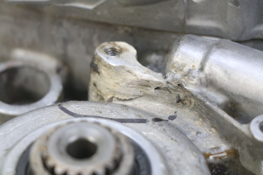 photo de ENGINE HONDA CRF CR-F 450 (2009 - 2012) - Alternative perspective