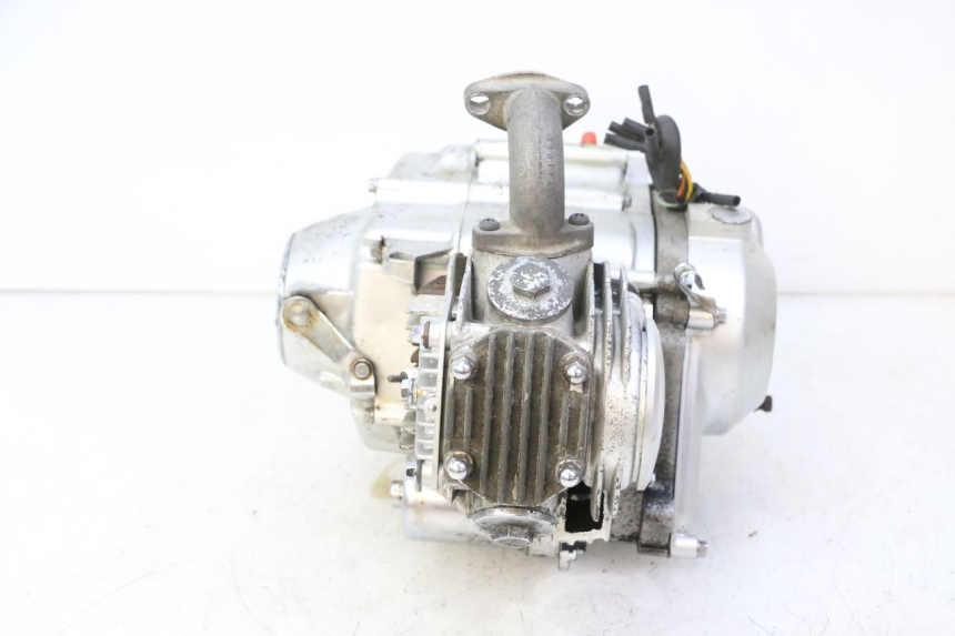 photo de ENGINE SKYTEAM DAX REPLICA 110 (2005 - 2015) - Alternative perspective