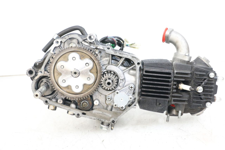 photo de ENGINE CCR DIRT BIKE 125 - Fixing points details