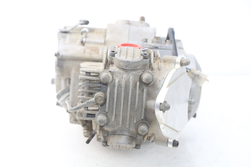 photo de ENGINE CRZ DIRTBIKE 140 - Surface and material condition