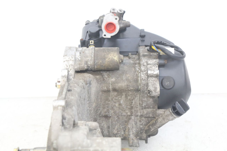 photo de ENGINE PEUGEOT DJANGO 4T 50 (2014 - 2019) - Surface and material condition