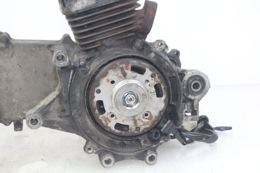photo de ENGINE PEUGEOT ELYSTAR 50 (2002 - 2014) - Fixing points details