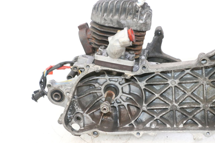 photo de ENGINE PEUGEOT ELYSTAR 50 (2002 - 2014) - Alternative perspective