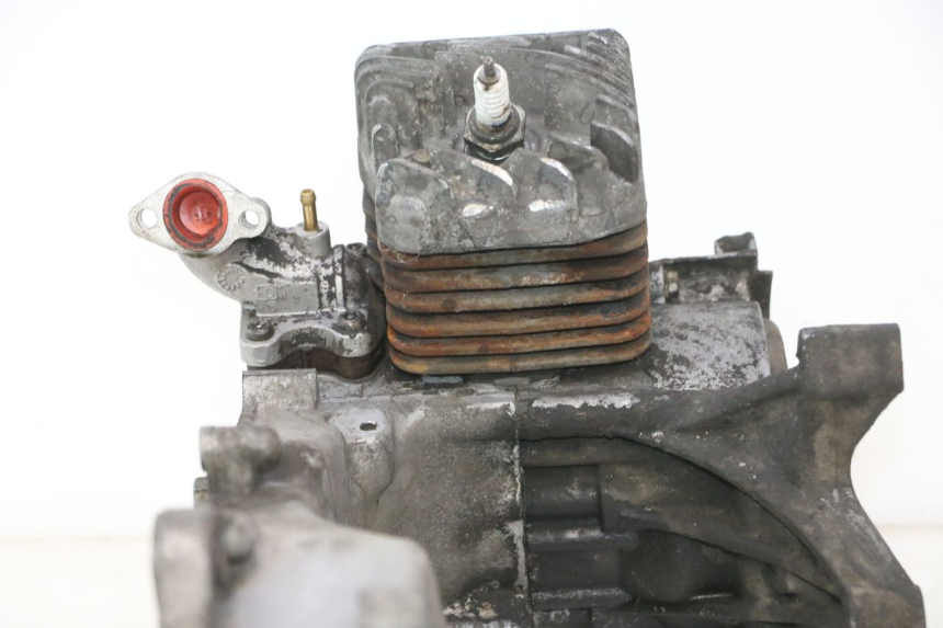 photo de ENGINE PEUGEOT ELYSTAR 50 (2002 - 2014) - Surface and material condition
