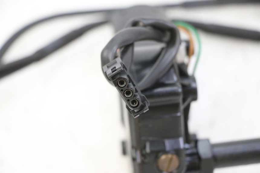 photo de WINDSCREEN WIPER MOTOR BMW C1 125 (2000 - 2003) - Technical close-up