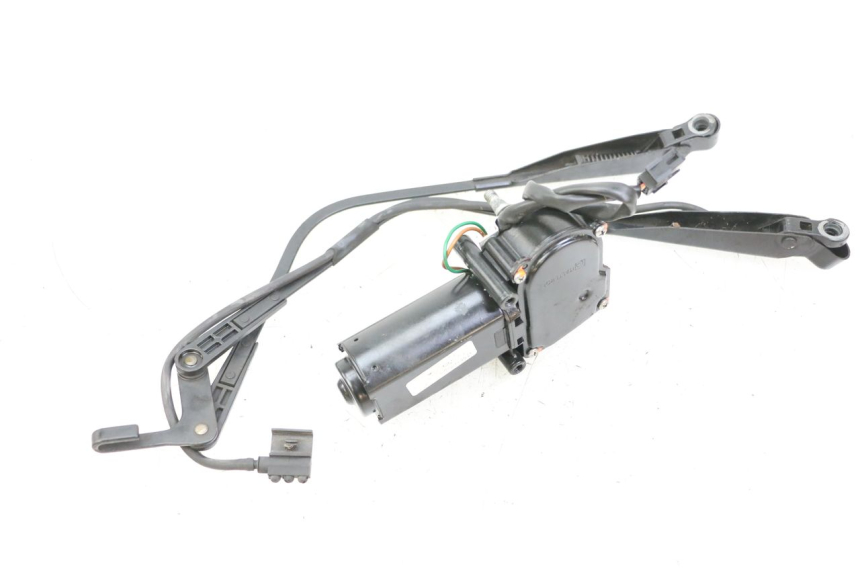 photo de WINDSCREEN WIPER MOTOR BMW C1 125 (2000 - 2003) - Fixing points details