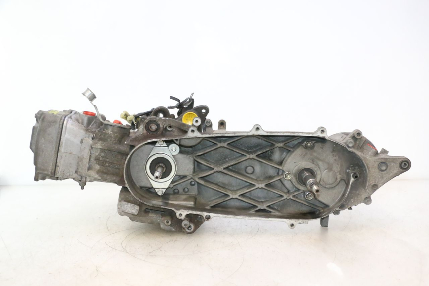 photo de ENGINE HONDA FES PANTHEON 125 (2003 - 2007) - Alternative angle
