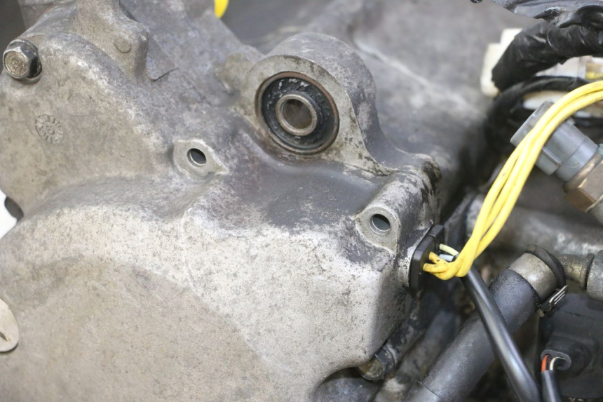 photo de ENGINE HONDA FES S-WING SWING ABS 125 (2007 - 2015) - Surface and material condition