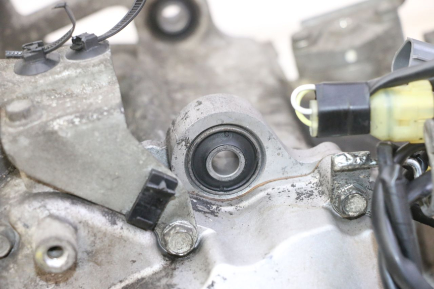 photo de ENGINE HONDA FES S-WING SWING ABS 125 (2007 - 2015) - Checked used part