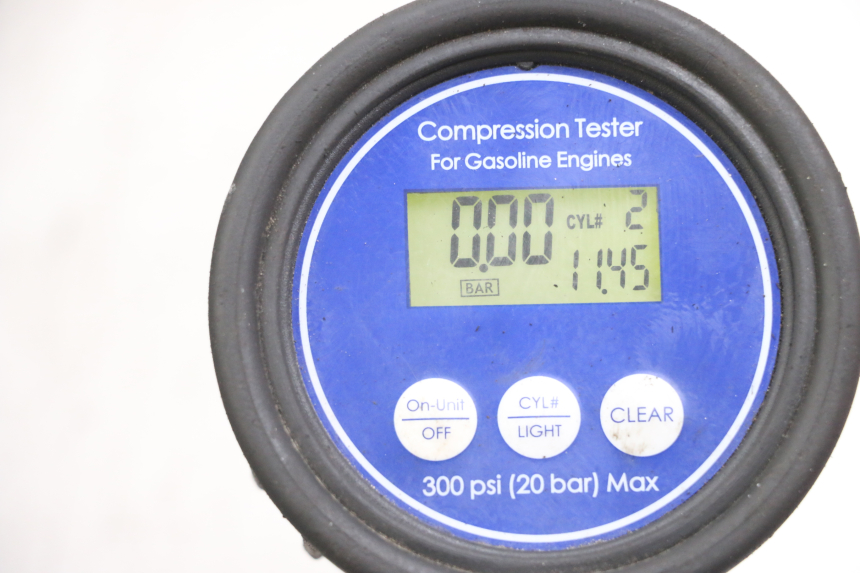 photo de ENGINE HONDA FJS SILVERWING SILVER WING 600 (2001 - 2010) - Alternative angle