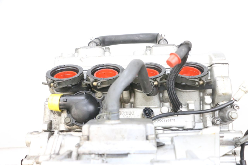 photo de ENGINE YAMAHA FZ6 N FAZER 600 (2004 - 2006) - Alternative perspective