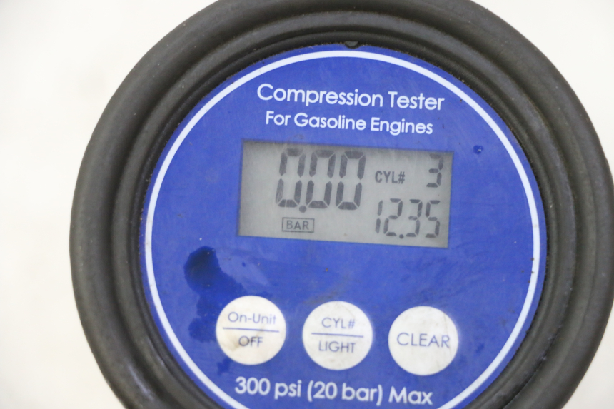 photo de ENGINE YAMAHA FZ6 N FAZER 600 (2004 - 2006) - Distinctive features