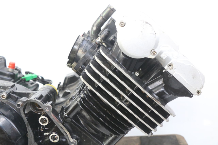 photo de ENGINE YAMAHA FZS FAZER 600 (1998 - 2001) - Alternative angle