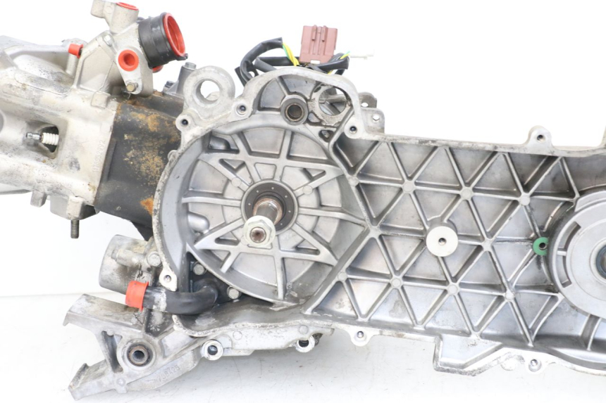 photo de ENGINE PEUGEOT GEOPOLIS RS 125 (2007 - 2009) - Focus on structure