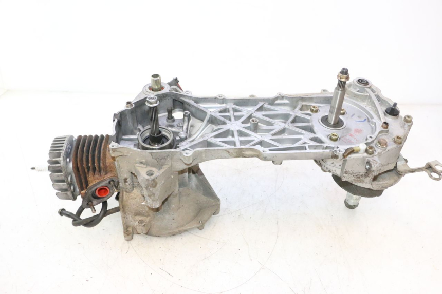 photo de ENGINE VASTRO GP 2T 50 (2013 - 2017) - Alternative perspective