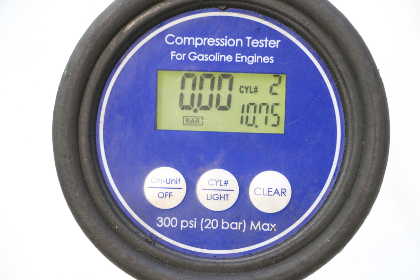 photo de ENGINE SUZUKI GSX F GSXF 750 (1988 - 1998) - Component zoom