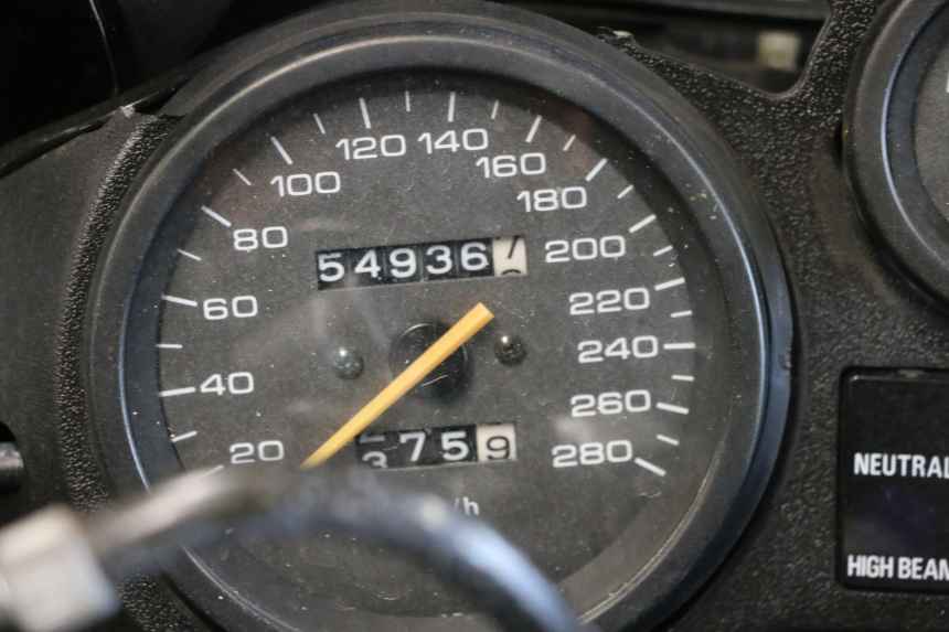 photo de ENGINE SUZUKI GSX F GSXF 750 (1988 - 1998) - Detailed visual inspection