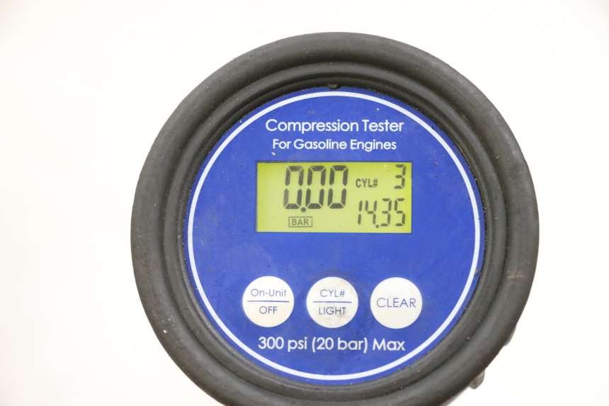 photo de ENGINE SUZUKI GSXR GSX-R 1000 (2003 - 2004) - Surface and material condition