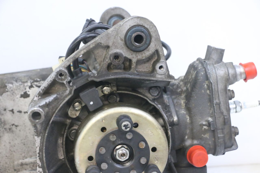 photo de ENGINE PEUGEOT JET FORCE CARBU 50 (2003 - 2016) - Detailed visual inspection