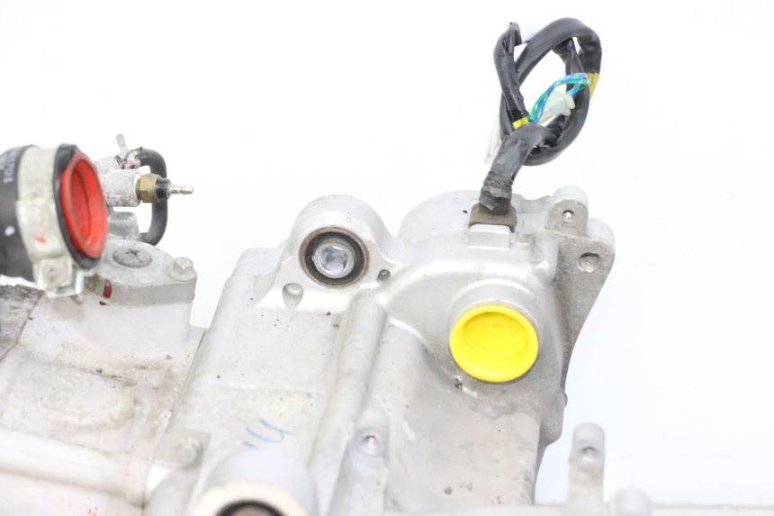 photo de ENGINE SYM JOYMAX 125 (2010 - 2017) - Detailed visual inspection