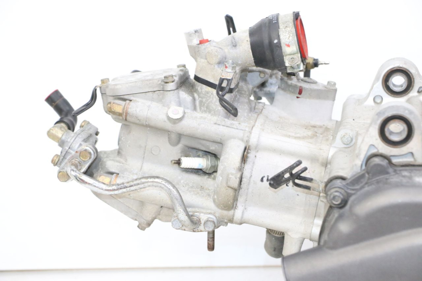 photo de ENGINE SYM JOYMAX 125 (2010 - 2017) - Alternative angle