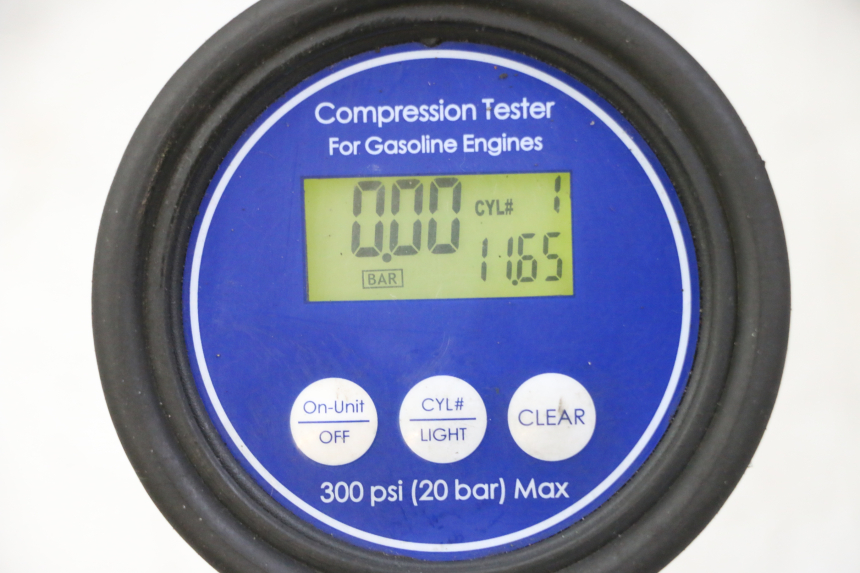 photo de ENGINE KAWASAKI ZR7 ZR-7 S 750 (1999 - 2004) - Zoom on usage condition