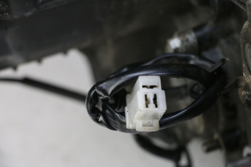 photo de ENGINE KAWASAKI ZR7 ZR-7 S 750 (1999 - 2004) - Surface and material condition