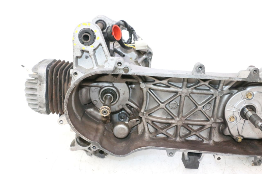 photo de ENGINE PEUGEOT KISBEE 2T 50 (2010 - 2017) - Fixing points details