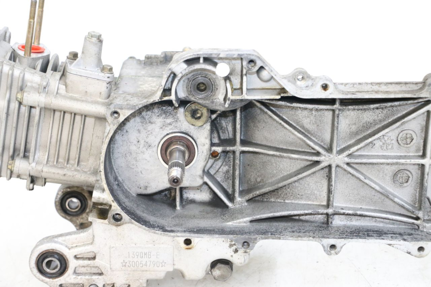 photo de ENGINE PEUGEOT KISBEE 4T 50 (2010 - 2017) - Distinctive features