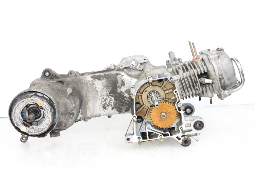 photo de ENGINE PEUGEOT KISBEE 4T 50 (2010 - 2017) - Markings and original references