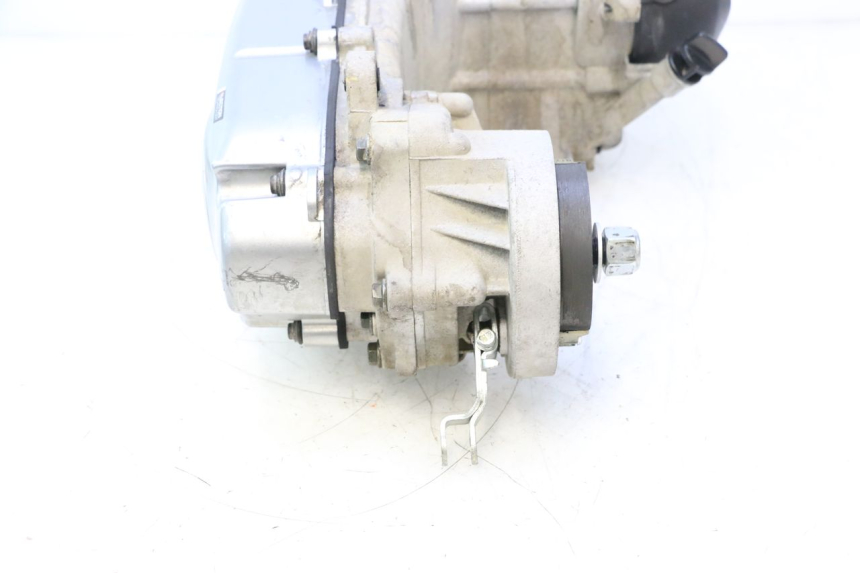photo de ENGINE PEUGEOT KISBEE 4T 50 (2018 - 2022) - Additional view of the item