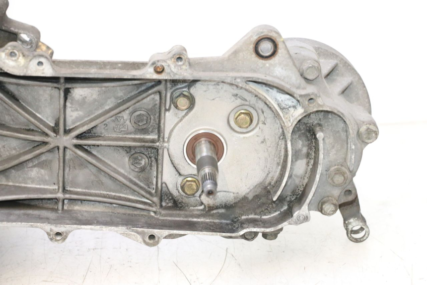 photo de ENGINE PEUGEOT KISBEE 4T 50 (2010 - 2017) - Detailed visual inspection