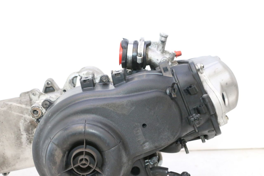 photo de ENGINE PIAGGIO LIBERTY IGET 4T 50 (2021 - 2025) - Surface and material condition