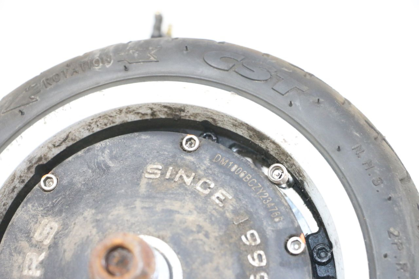 photo de ENGINE DUALTRON MINI SPECIAL 1 - High-resolution close-up