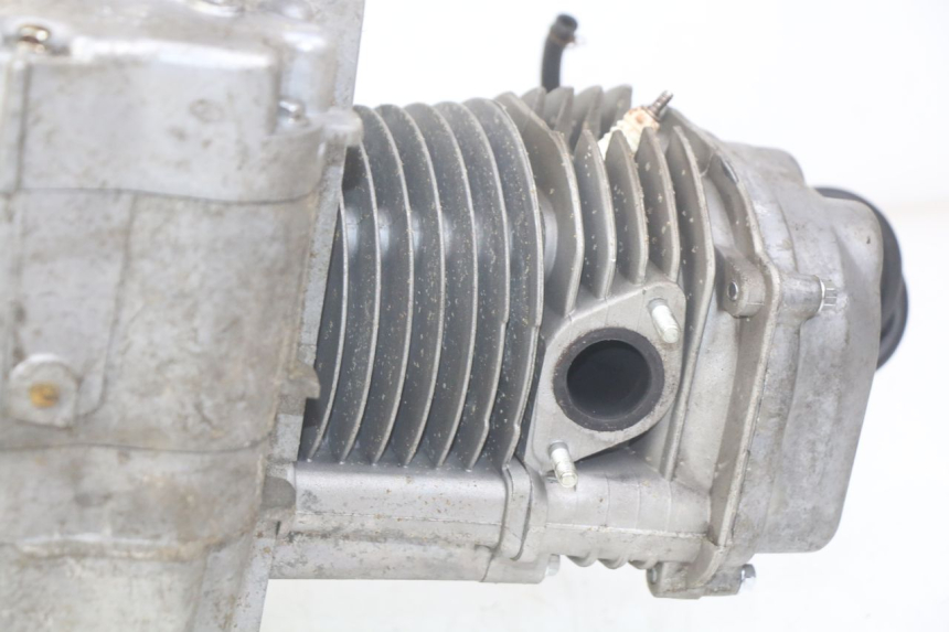 photo de ENGINE ZHONGYU MOVIDAS ZY125T-2 125 (2004 - 2014) - Alternative perspective