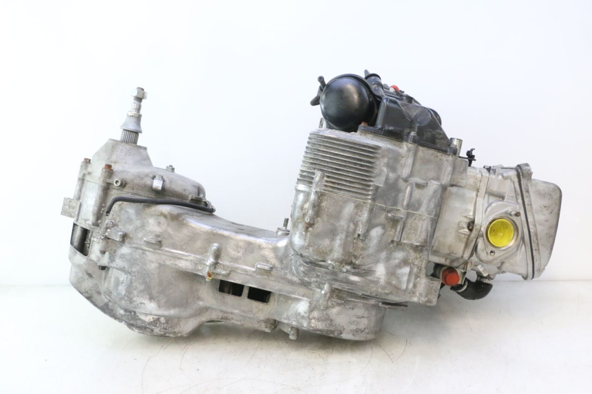photo de ENGINE PIAGGIO MP3 HPE 530 (2022 - 2026) - Surface and material condition