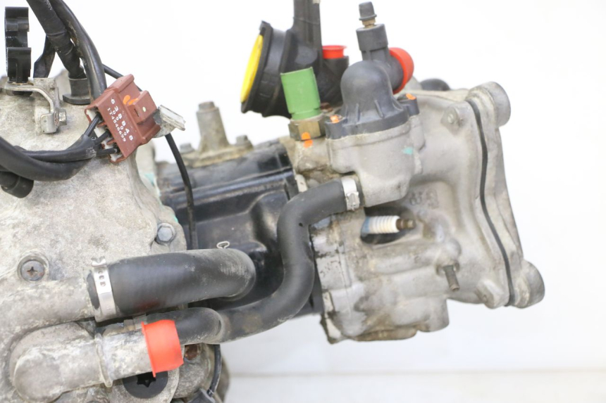 photo de ENGINE PIAGGIO MP3 RL 250 (2006 - 2010) - Detailed visual inspection