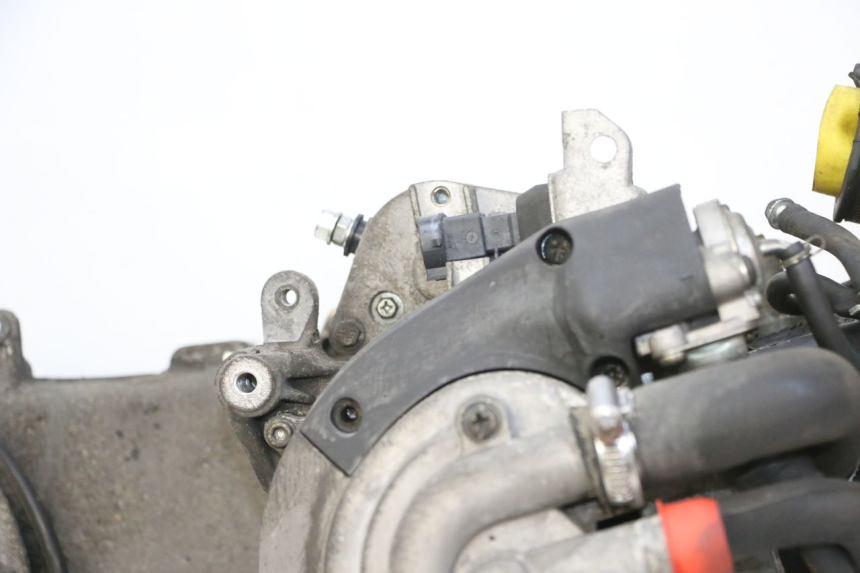 photo de ENGINE PIAGGIO MP3 125 (2006 - 2014) - Distinctive features