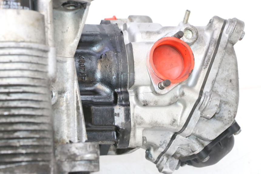 photo de ENGINE PIAGGIO MP3 125 (2006 - 2014) - Fixing points details