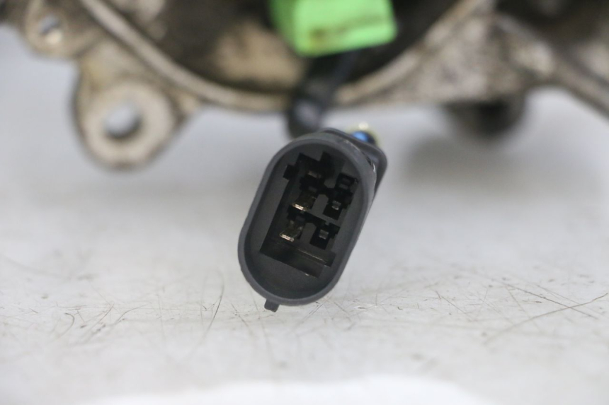 photo de ENGINE PIAGGIO NEW TYPHOON 50 (2018 - 2021) - Alternative angle