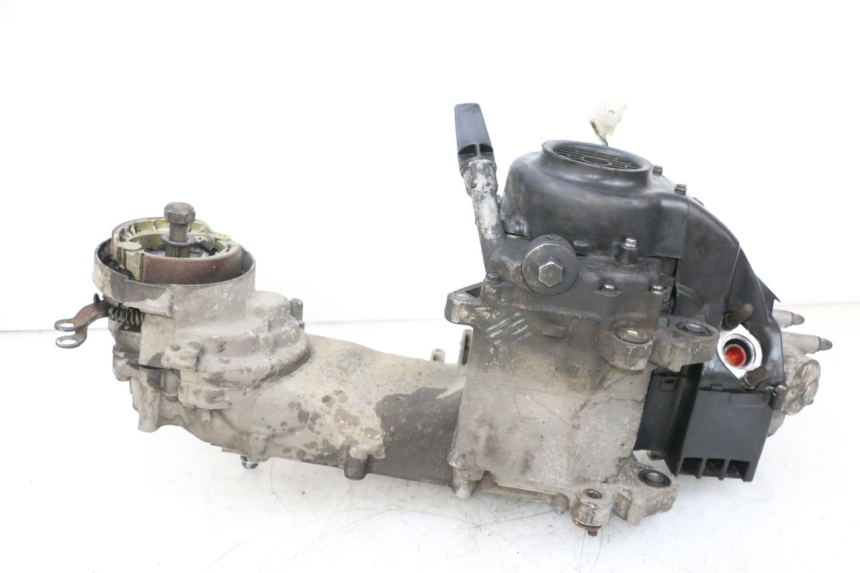 photo de ENGINE SYM ORBIT 2 4T 50 (2008 - 2017) - Surface and material condition
