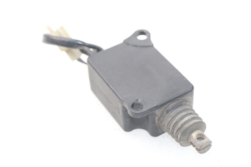 photo de SEAT LOCK ENGINE SYM GTS EVO 125 (2009 - 2013) - Component detail