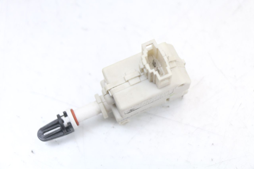 photo de SEAT LOCK ENGINE PIAGGIO MP3 HPE 350 (2018 - 2020) - Component detail