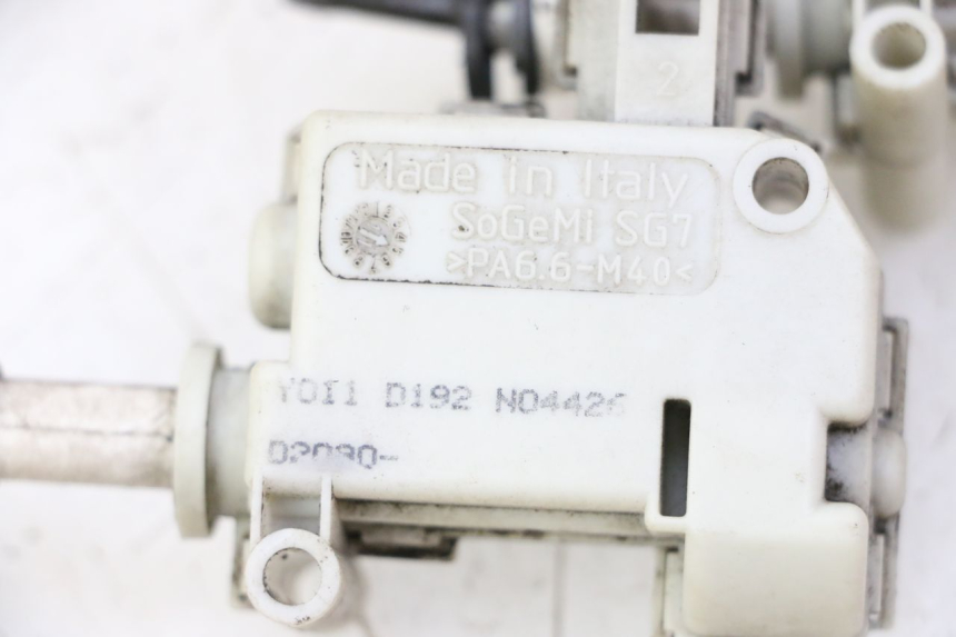 photo de SEAT LOCK ENGINE PIAGGIO MP3 500 (2011 - 2015) - Component detail