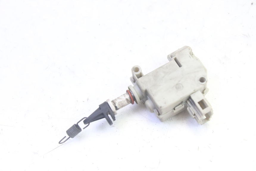 photo de SEAT LOCK ENGINE PIAGGIO MP3 RL 250 (2006 - 2010) - Technical close-up