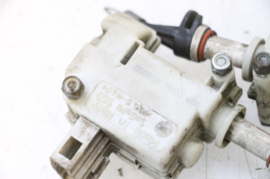 photo de SEAT LOCK ENGINE PIAGGIO MP3 RL 250 (2006 - 2010) - Zoom on usage condition