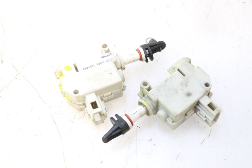 photo de SEAT LOCK ENGINE PIAGGIO MP3 500 (2011 - 2015) - Zoom on usage condition