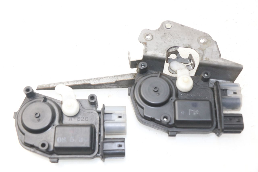 photo de SEAT LOCK ENGINE HONDA NSS EX FORZA 250 (2005 - 2013) - Main view