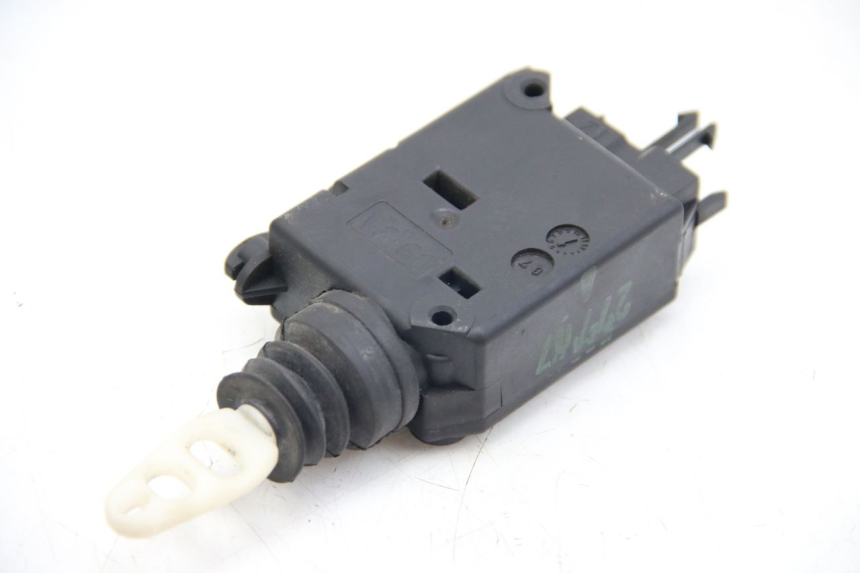 photo de TRUNK OPENING MOTOR PEUGEOT SATELIS COMPRESSOR K15 125 (2006 - 2009) - Component detail